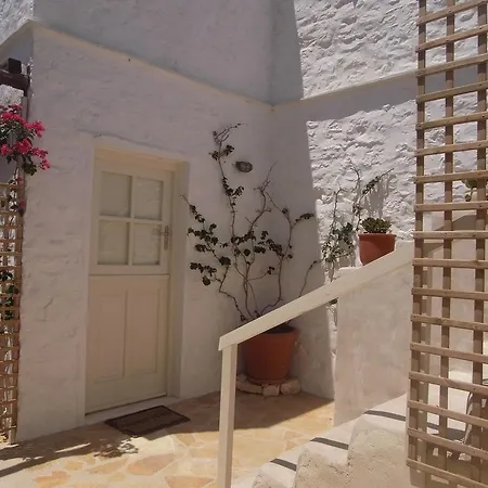 Villa Naousa *